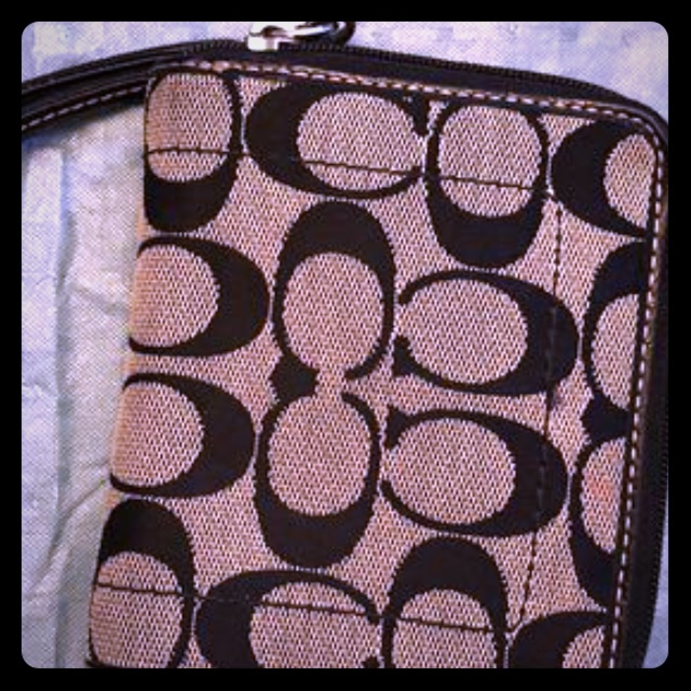COACH WALLET!